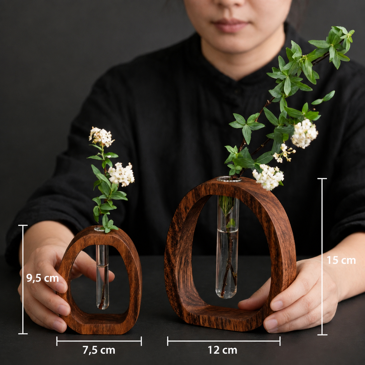 Conjunto de 2 Peças: Vaso Hidropônico de Vidro com Base de Madeira Nogueira
